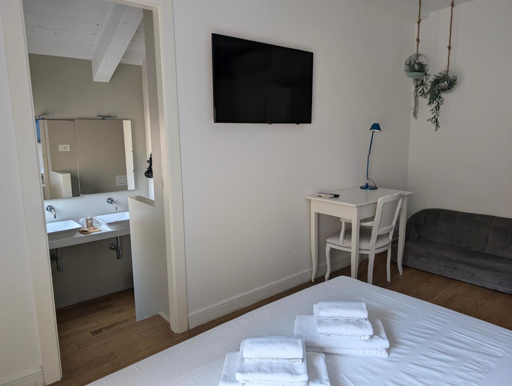 Cosmopolitan Central Rooms Bologna Exterior foto
