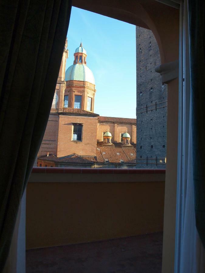 Cosmopolitan Central Rooms Bologna Exterior foto